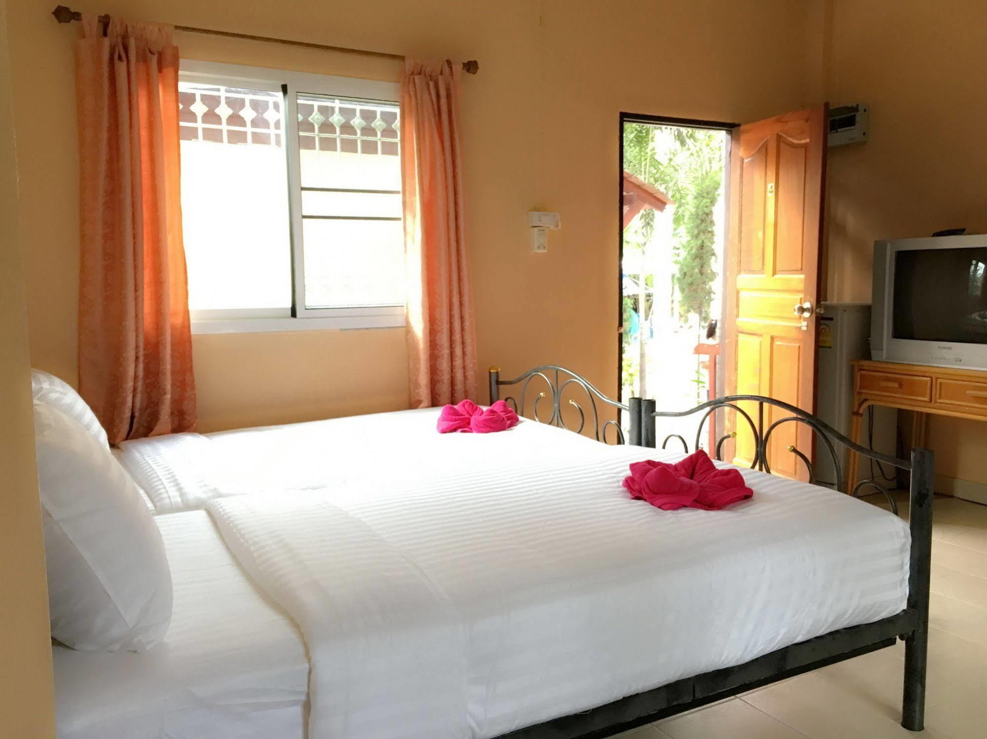 Sarin Guesthouse Ko Tao Luaran gambar