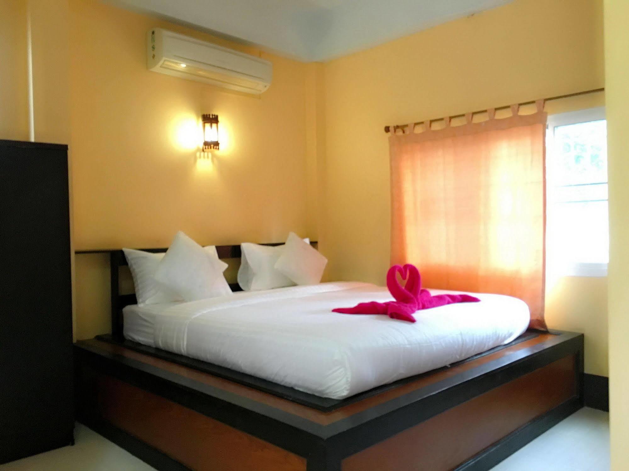 Sarin Guesthouse Ko Tao Luaran gambar