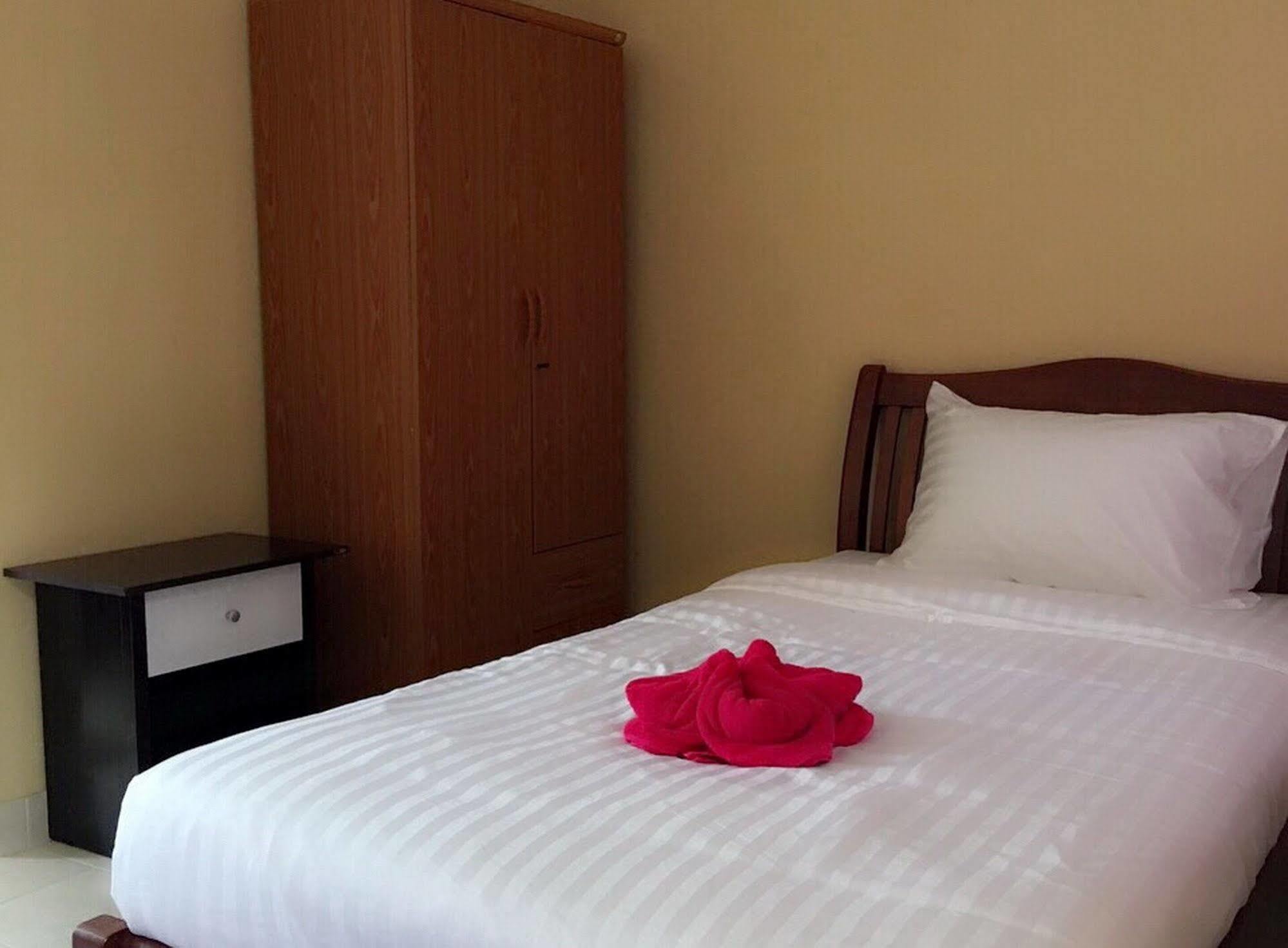 Sarin Guesthouse Ko Tao Luaran gambar