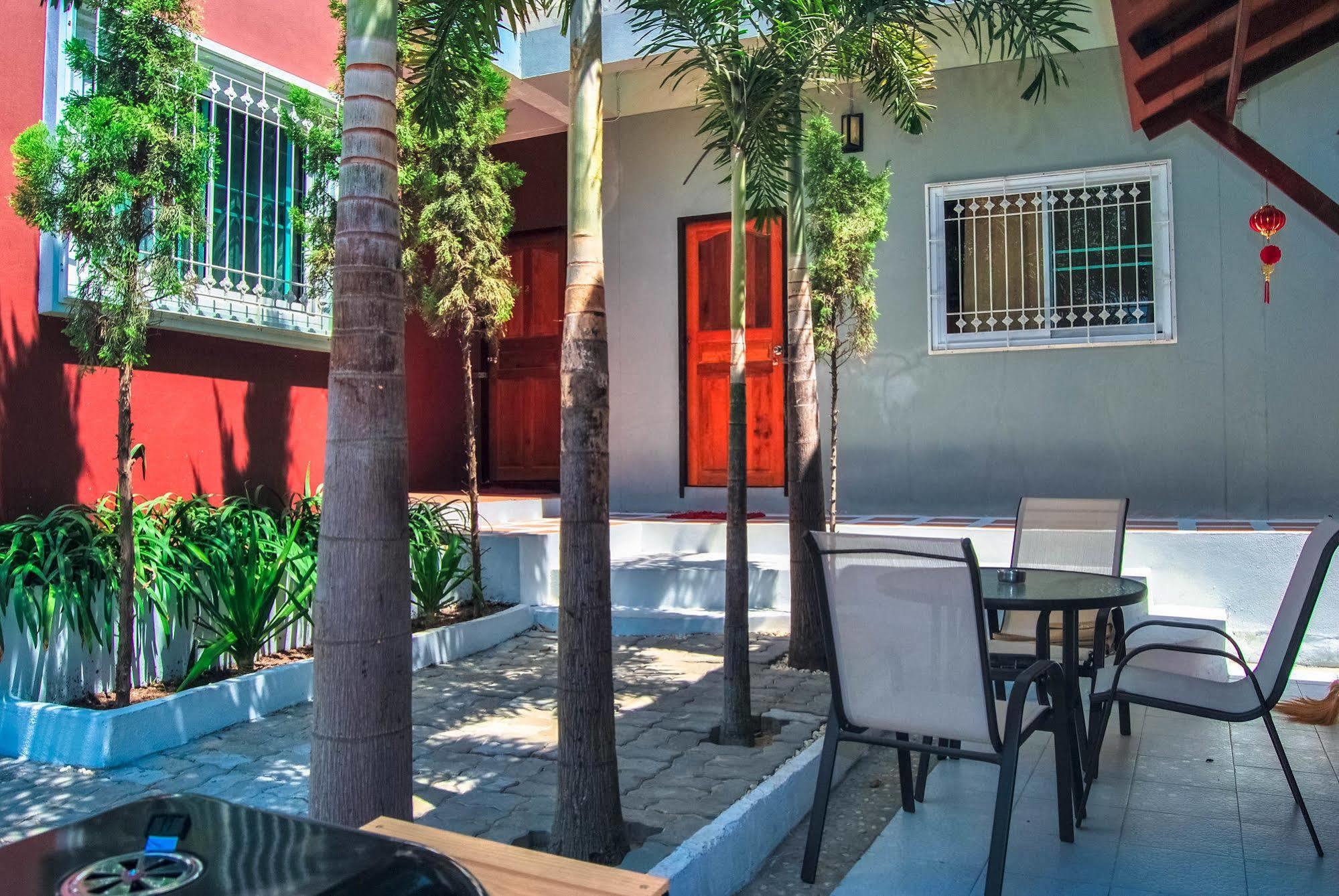 Sarin Guesthouse Ko Tao Luaran gambar