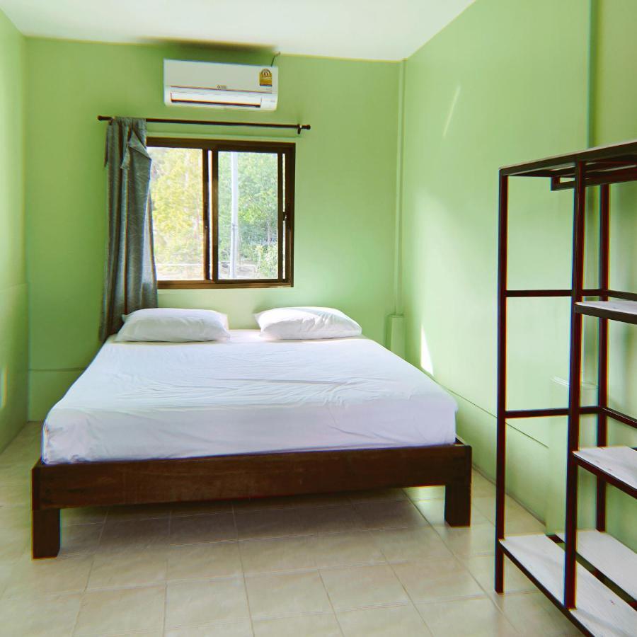 Sarin Guesthouse Ko Tao Luaran gambar